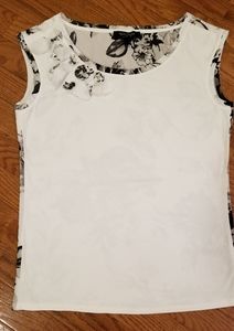 WHBM White & Black Floral Sleeveless Top